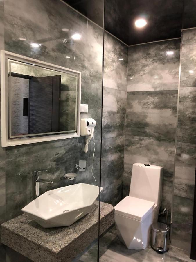 Vg Hotel Ереван Экстерьер фото